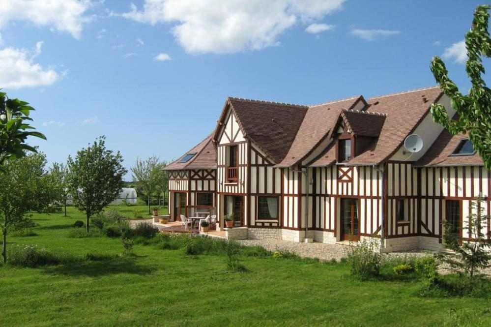 Le Mont D'Auge Bed and Breakfast Canapville  Buitenkant foto